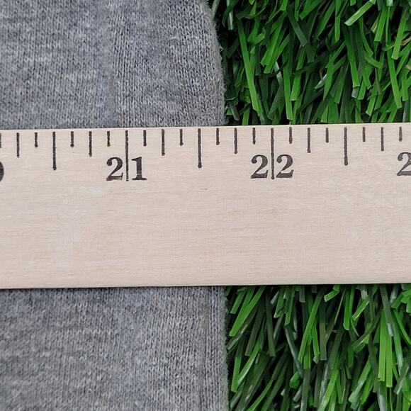 Mickey-Mouse Cropped Sweatshirt Womens Medium 21x17 Baggy - Picture 5 of 14